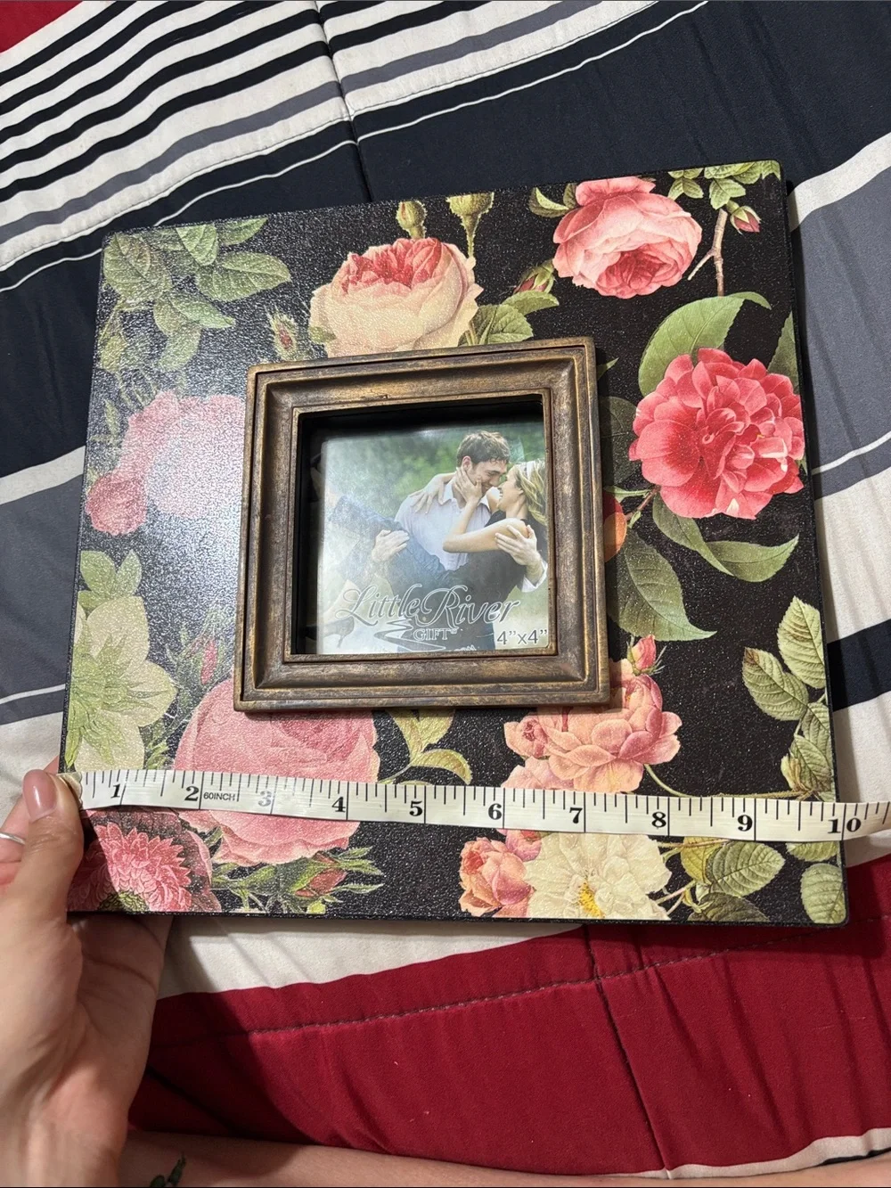 Floral photo frame